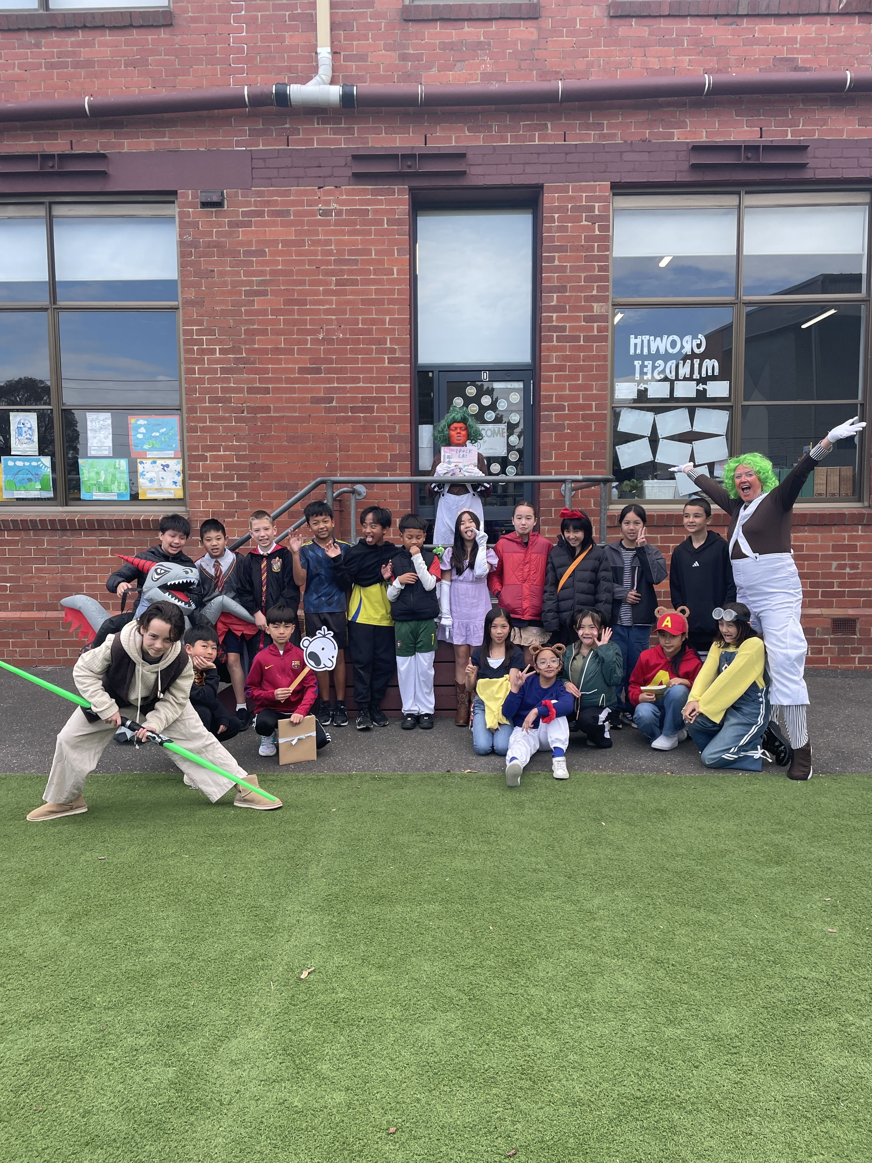 /uploaded_files/media/gallery/17562645412025 book week (3).JPG